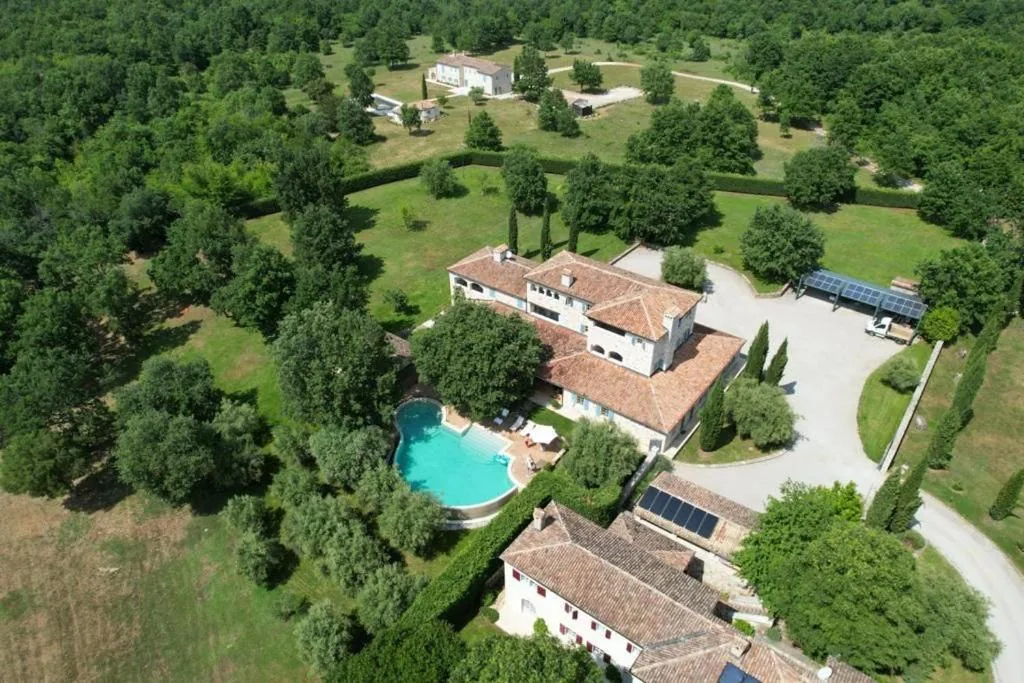 Villa Lou, Foto 2